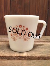 OLD PYREX TINY FLOWER BROWN (NR-111)