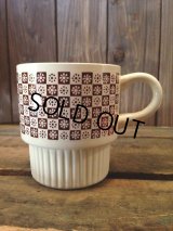 VINTAGE U.S.A.  Ceramic Mug (NR-162)