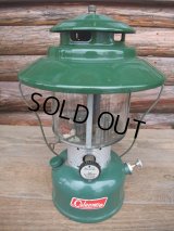 Vintage Big Hat Lantern / Coleman 1968 (AC-525)