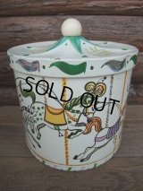 Vintage Ice Box / carousel (AC-559) 