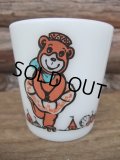 Milk Glass Mug / Bear (AC-614)