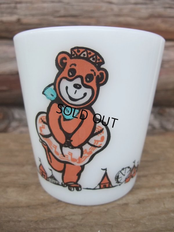 画像1: Milk Glass Mug / Bear (AC-614)