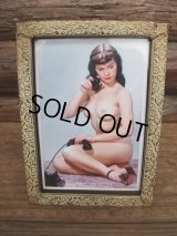 Vintage Pictuer Frame w/Betty Page Pin-Up  (AC-620)