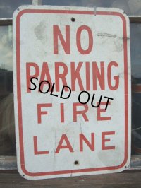 Vintage ROAD Sign / NO PARKING  (AC-1004)