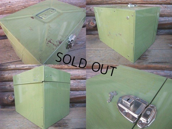 画像2: Vintage File Box w/key #C (NK-095)