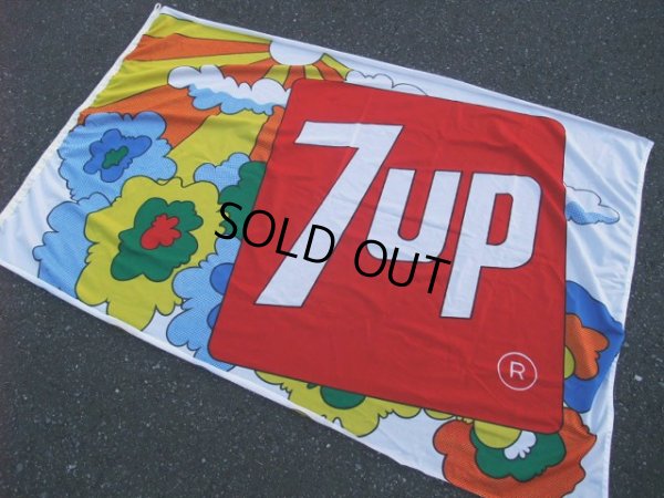 画像1: Vintage Peter Max 7UP Advertising Flag Banner (NK-244)