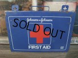 70s Vintage Johnson&Johnson First AID Cabinet Box (NK-249)