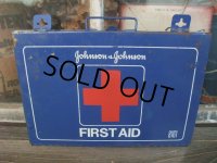 70s Vintage Johnson&Johnson First AID Cabinet Box (NK-249)