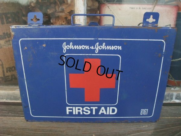 画像1: 70s Vintage Johnson&Johnson First AID Cabinet Box (NK-249)