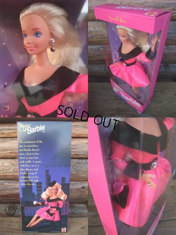 画像2: 90s Mattel Steppin' Out Barbie (NK-276) 