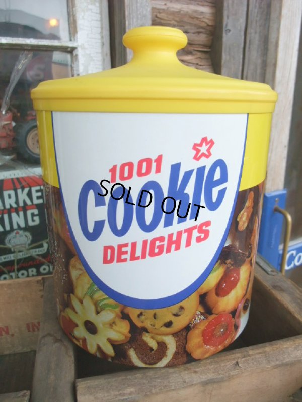 画像1: Vintage DOMINO Cookie Tin Can (NK733)