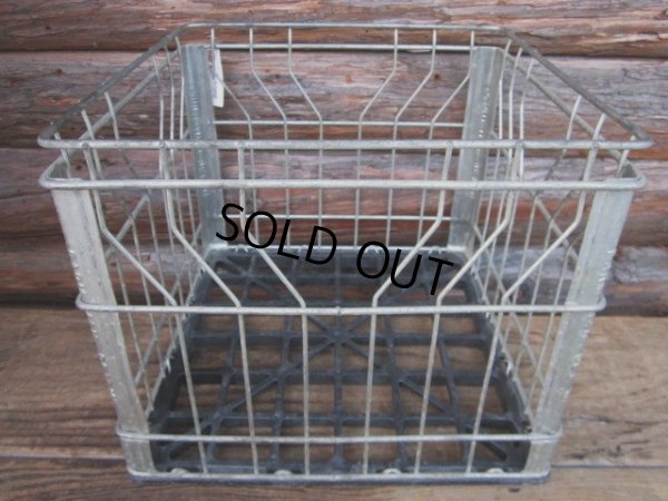 画像1: Vintage Meral Wire Milk Crate Blak (PJ485)