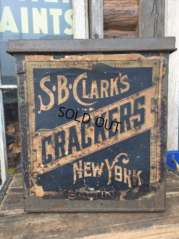 画像1: Vintage SB Clark's Crackers Tin Can (PJ624)