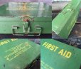 画像2: Vintage SP First AID Cabinet Box (PJ880) (2)