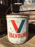 画像1: Vintage Valvoline 5GL Motor Gas/Oil Can (DJ86)  (1)