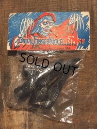 Vintage Devil Finger Nails & Teeth (DJ108）