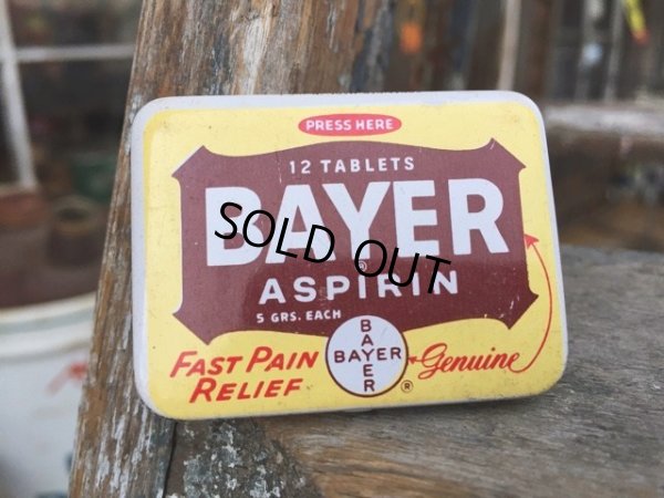 画像1: Vintage BAYER aspirin Can (DJ136)