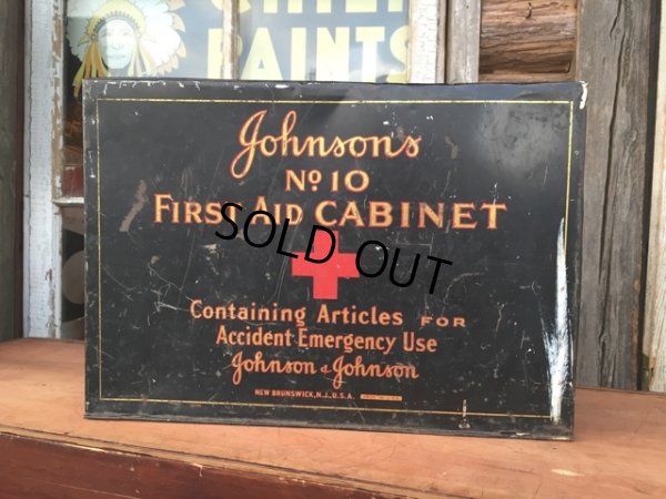 画像1: Vintage J&J First AID Cabinet Box (NK250)