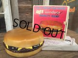 Vintage Humburger AM Radio (DJ244)
