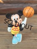 Vintage Disney Mickey PVC / Basketball (DJ328)