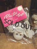 Vintage Plastic Skull Toy MIP (DJ371)
