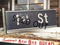 Vintage Street Sign / 1st ST #B (DJ340)　