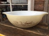 Old Pyrex Cinderella Bowl Forest Fancies  (DJ639）