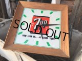 Vintage 7UP Lighted Sign Wall Clock (DJ811)