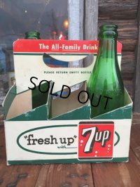 Vintage Soda 6-Pac bottles Cardboard carrying case / 7UP (MA51)