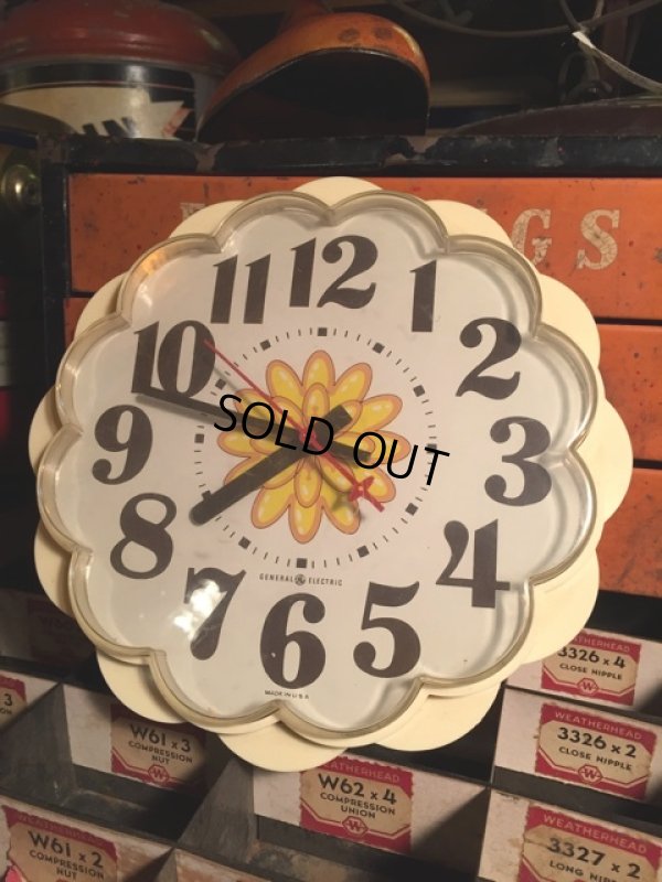 画像1: Vintage GE Kitchen Wall Clock Flower (MA442)