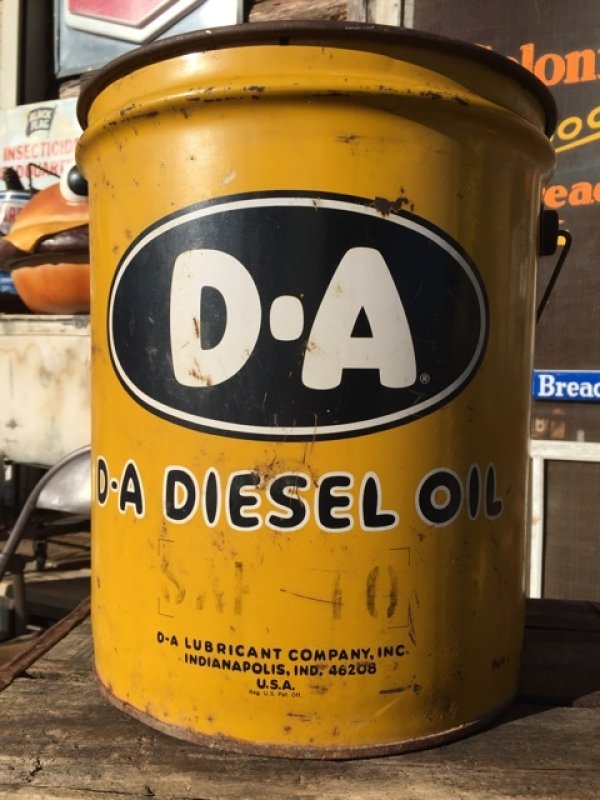 画像1: Vintage D-A 5GL Motor Gas/Oil Can (MA423) 