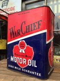 Vintage War Chief Motor Oil Can 2GL (MA544) 