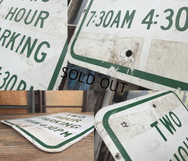 画像2: Vintage Road Sign TWO HOUR PARKING (MA560) 