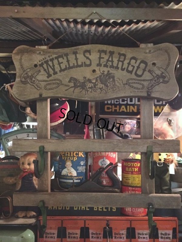 画像1: 50s Vintage Tales of Wells Fargo Gun Rack (MA565)