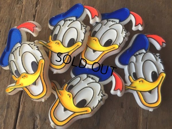画像1: Vintage Disney Donald Duck Badge (MA683)