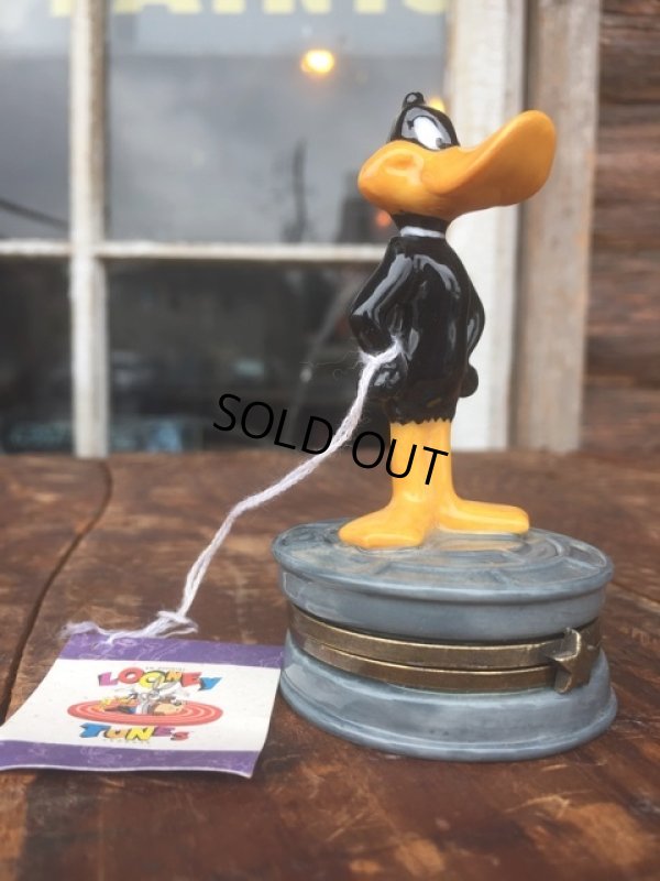 画像1: Vintage Looney Tunes Daffy Duck Ceramic Jewlry Box (MA739)