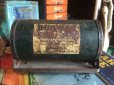 画像1: Vintage BOB-BET Bait Box Worm Tin Oid Fishing (MA752)  (1)