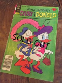 Vintage Comic Disney Daisy and Donald (C31)