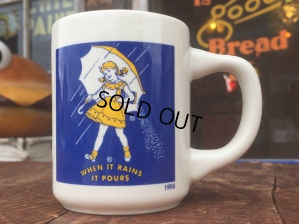 画像1: Vintge Morton Salt 50s Umbrella Girl Mug (MA810) 