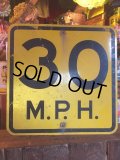 Vintage Road Sign 30 MPH (AL068)