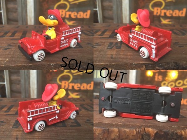 画像2: 80s Vintage Daffy Duck Fire Truck ERTL (AL163)