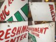 画像4: Vintage 7UP Soda Metal Sign Metric Refreshment Center (AL238) (4)