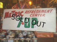 Vintage 7UP Soda Metal Sign Metric Refreshment Center (AL238)