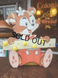 Vintage Dolly Toy Wall Decor Hanger Happy Bear (AL245)