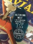 画像1: Vintage Motel Key Hillton Inn West #155 (AL7666)  (1)