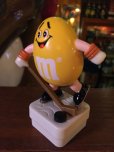 画像2: Vintage M&M's Figure Yellow (AL4121) (2)