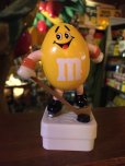 画像1: Vintage M&M's Figure Yellow (AL4121) (1)