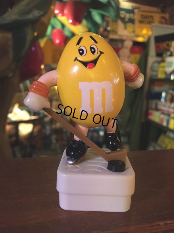 画像1: Vintage M&M's Figure Yellow (AL4121)