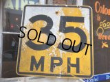 Vintage Road Sign 35 MPH (AL710)