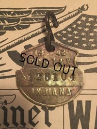 40s Vintage Dog License Tag #128104 (AL4038)
